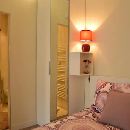 Modern In Near Sea, Cleaning Included * Bayeux